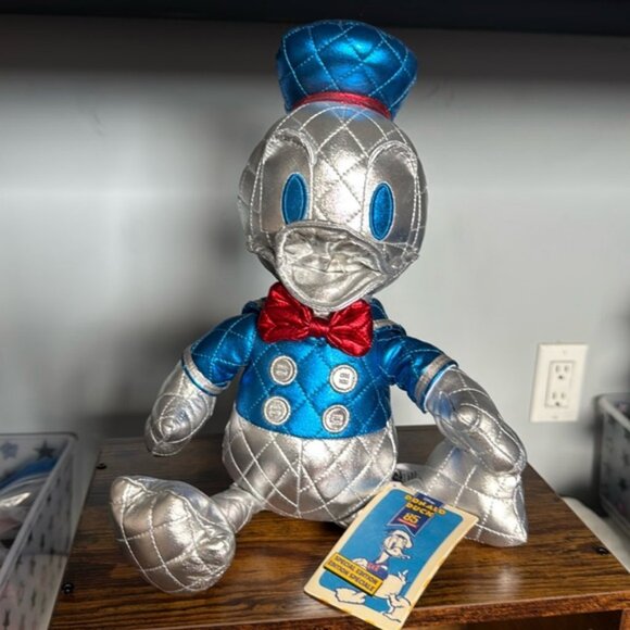 Disney Disney Donald Duck Special Edition 85th Anniversary Plush - Picture 2 of 8